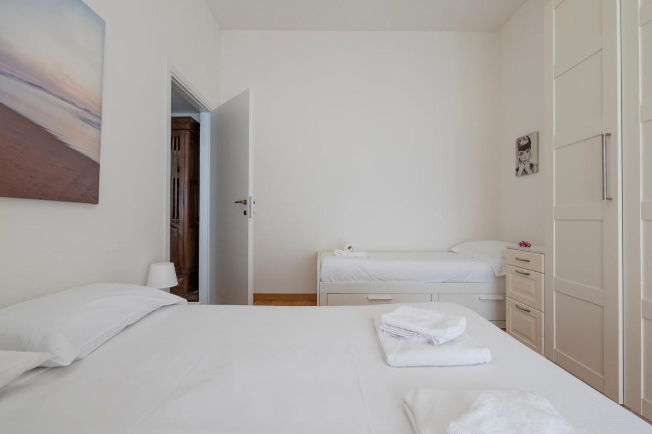 Luxury Flat Between Navigli And Duomo - Sambuco Milano Ngoại thất bức ảnh